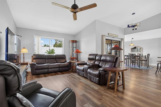 7913 NW 20th St, Margate FL 33063 - Margate, FL - Photo 5