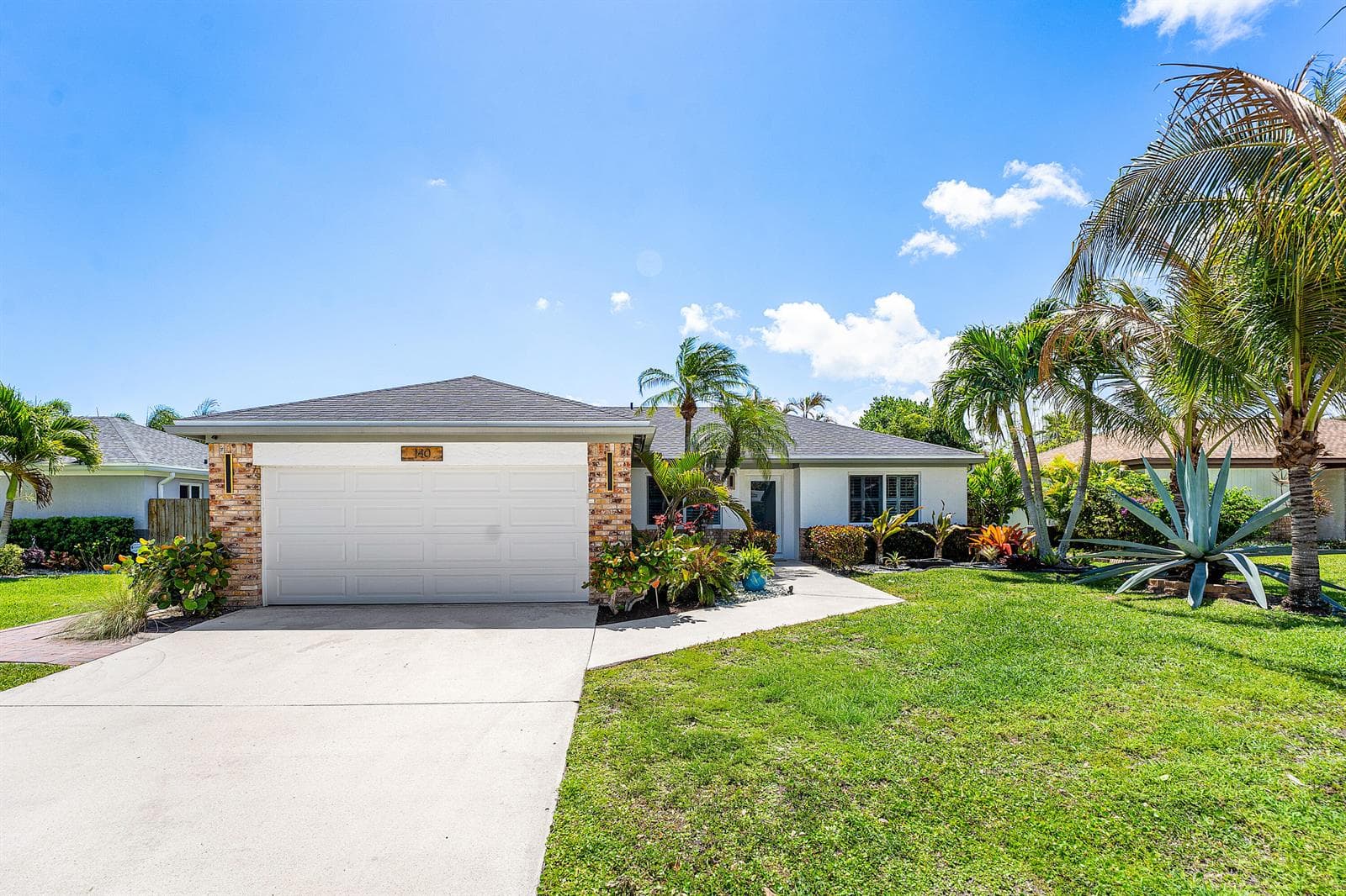 140 Arrowhead Circle, Jupiter FL 33458 - Jupiter, FL - Photo 1