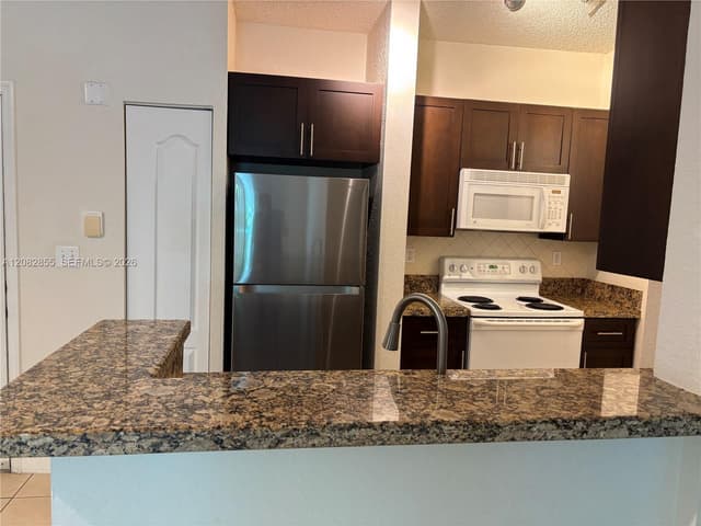 6001 SW 70th St # 324, South Miami FL 33143 - South Miami, FL - Photo 2