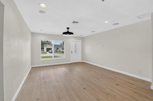 9686 SW 2ND Street, Boca Raton FL 33428 - Boca Raton, FL - Photo 4