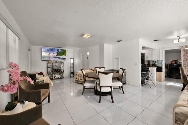 406 SW 15TH Terrace, Delray Beach FL 33444 - Delray Beach, FL - Photo 3