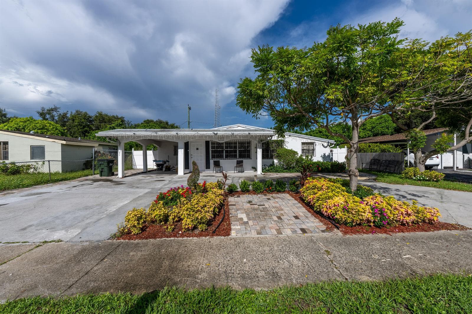 406 SW 15TH Terrace, Delray Beach FL 33444 - Delray Beach, FL - Photo 1