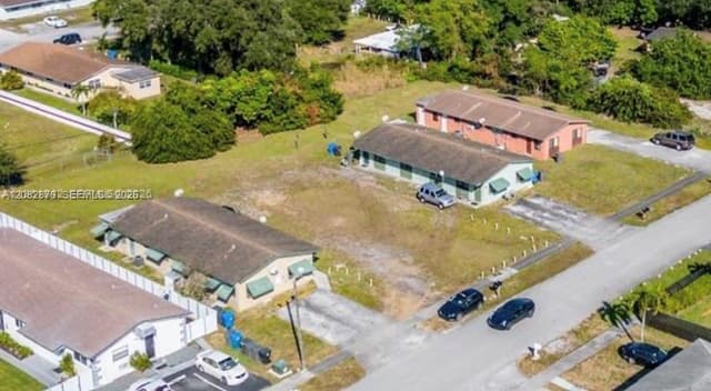 5701 SW 27th St, West Park FL 33023 - West Park, FL - Photo 2