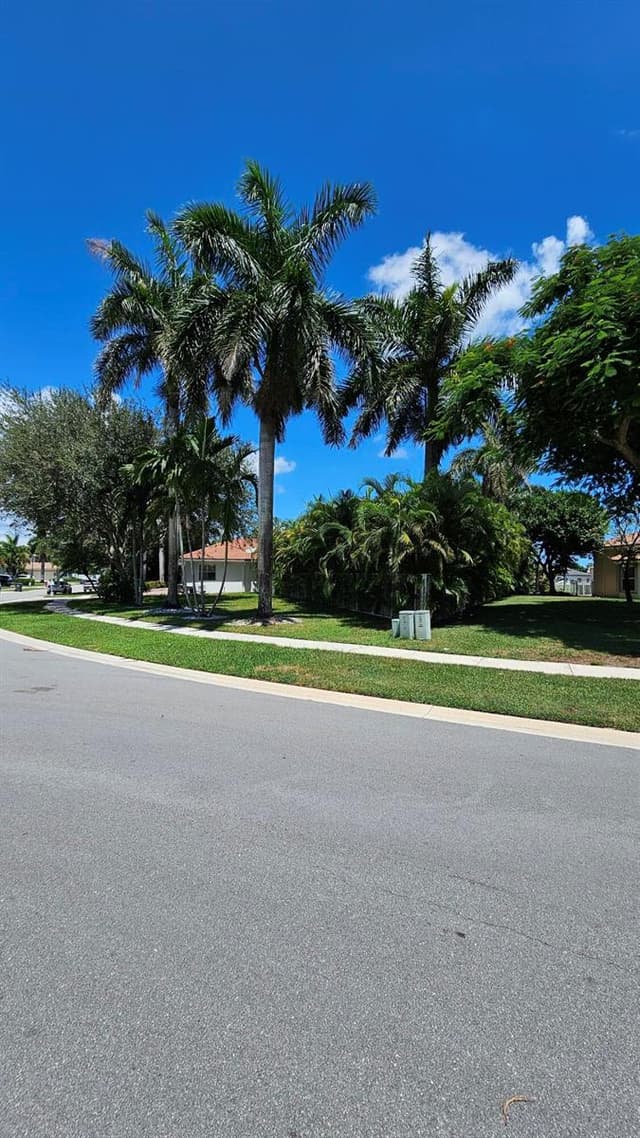 5291 Indianwood Village Lane, Lake Worth FL 33463 - Lake Worth, FL - Photo 7