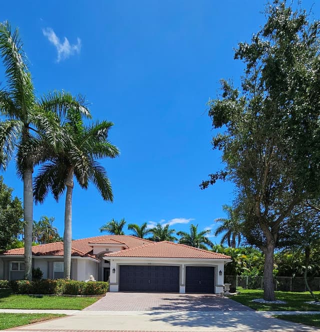 5291 Indianwood Village Lane, Lake Worth FL 33463 - Lake Worth, FL - Photo 4