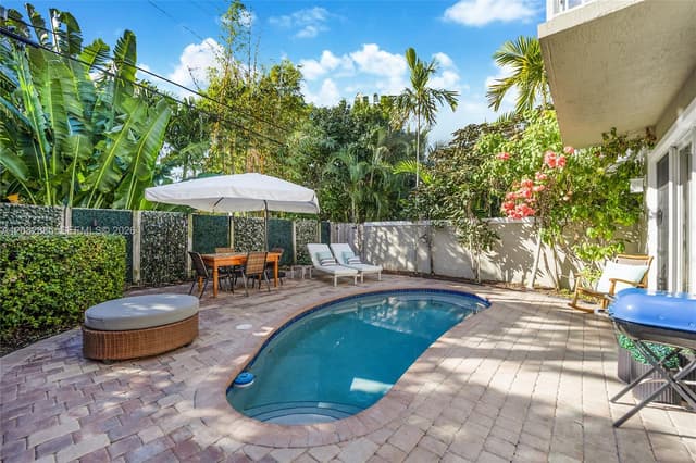 2656 NE 30th Pl, Fort Lauderdale FL 33306 - Fort Lauderdale, FL - Photo 2