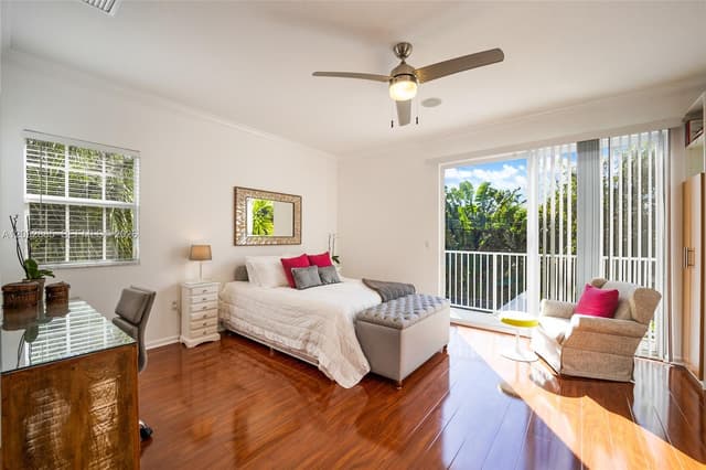 2656 NE 30th Pl, Fort Lauderdale FL 33306 - Fort Lauderdale, FL - Photo 7