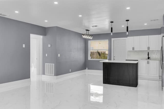 915 SW 3RD Street, Boynton Beach FL 33435 - Boynton Beach, FL - Photo 5