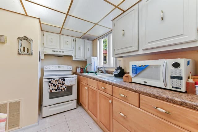 368 Lake Frances Drive # 368, West Palm Beach FL 33411 - West Palm Beach, FL - Photo 6