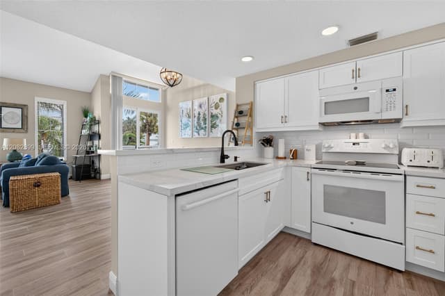 909 Mainsail Cir # 909, Jupiter FL 33477 - Jupiter, FL - Photo 4