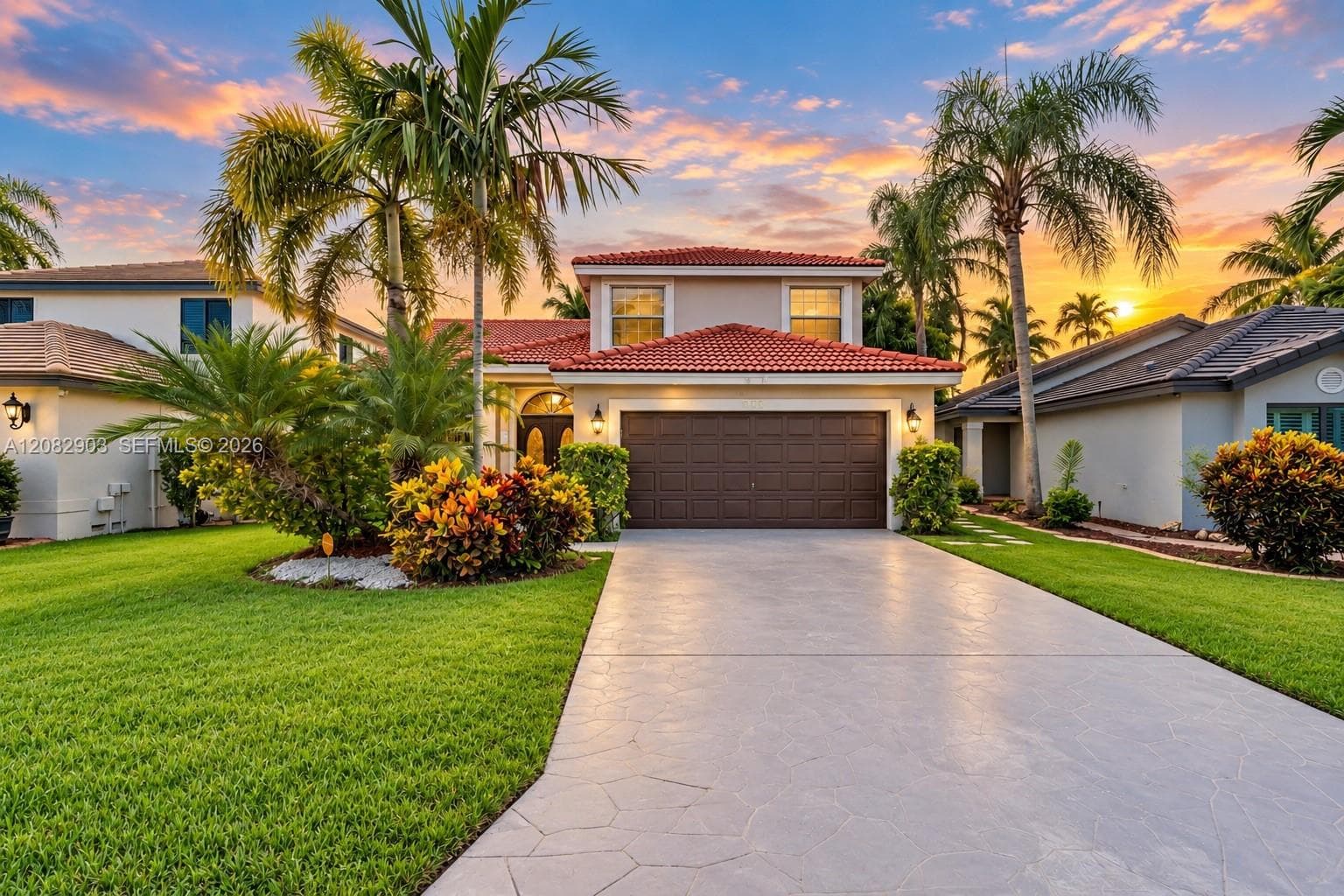 354 SW 183rd Way, Pembroke Pines FL 33029 - Pembroke Pines, FL - Photo 1