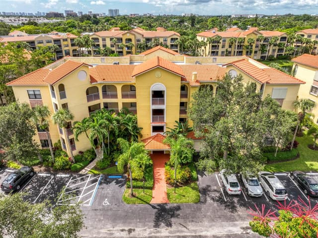 800 Uno Lago Drive # 105, Juno Beach FL 33408 - Juno Beach, FL - Photo 2