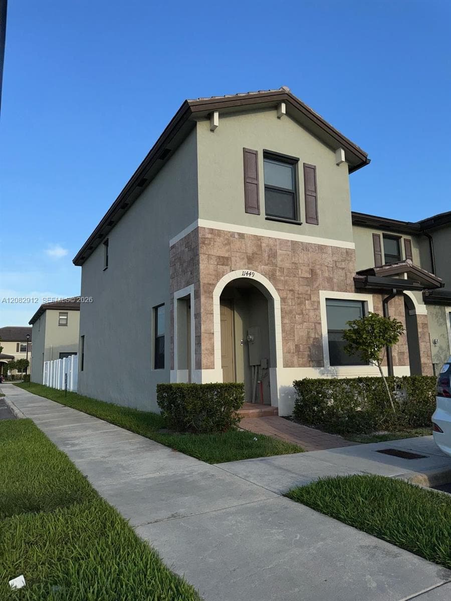 11449 W 34th Ln, Hialeah FL 33018 - Hialeah, FL - Photo 1