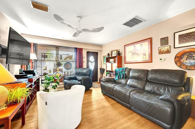 1106 S F Street, FL 33460 - Photo 4