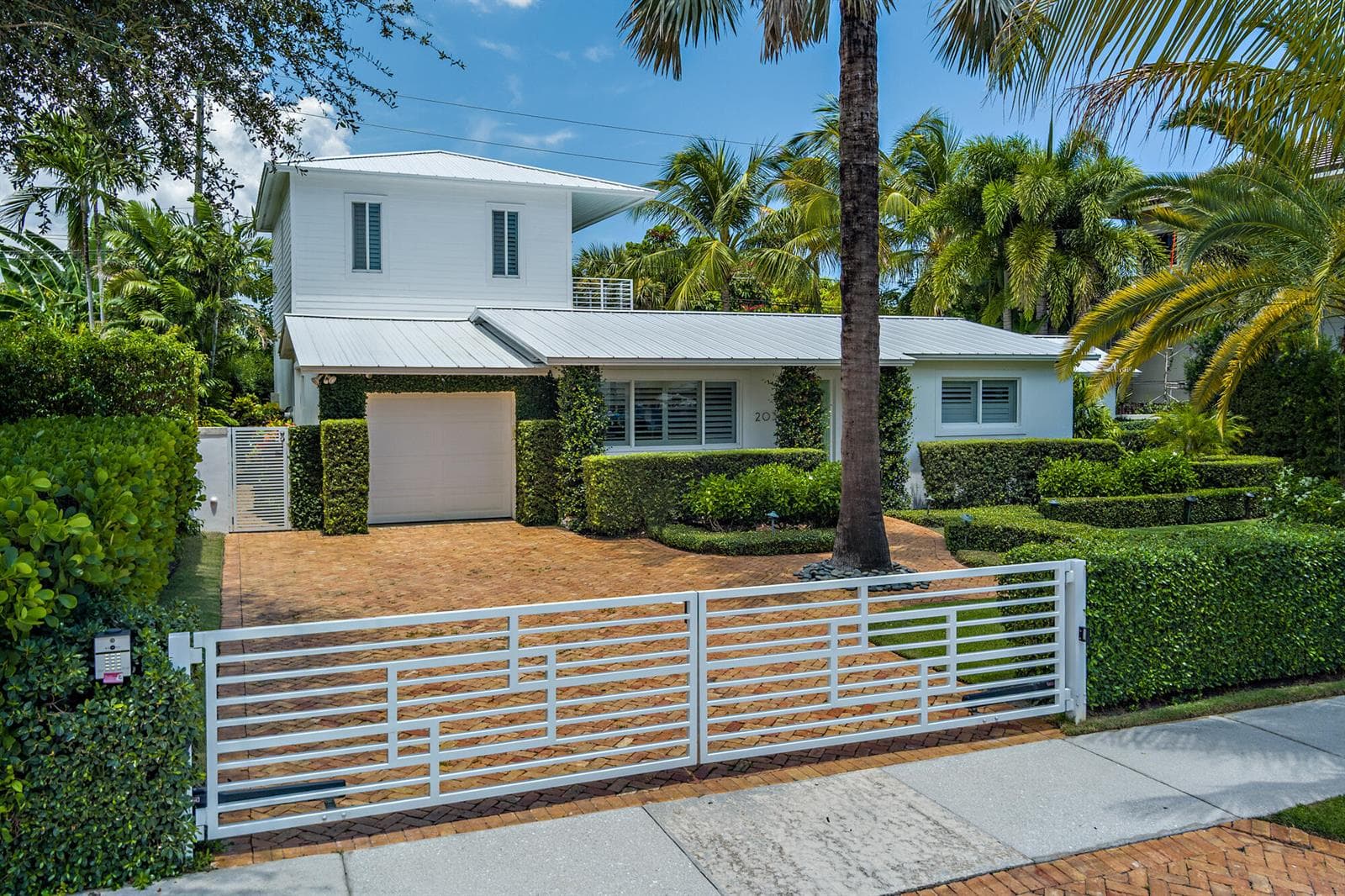 203 Arlington Road, West Palm Beach FL 33405 - West Palm Beach, FL - Photo 1