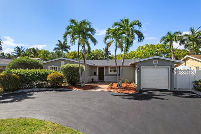 930 SE 10TH Court, Pompano Beach FL 33060 - Pompano Beach, FL - Photo 2