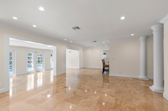 930 SE 10TH Court, Pompano Beach FL 33060 - Pompano Beach, FL - Photo 5