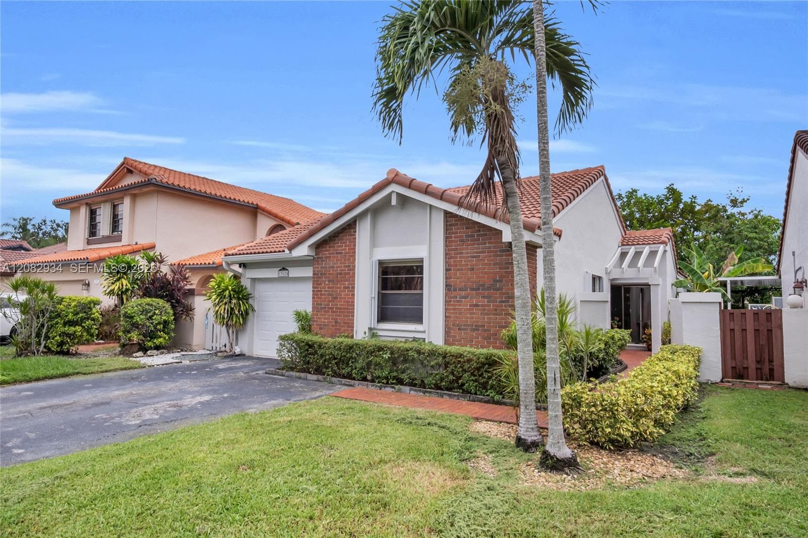 17624 NW 63rd Ct, Hialeah FL 33015 - Hialeah, FL - Photo 1
