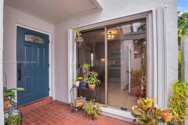 17624 NW 63rd Ct, Hialeah FL 33015 - Hialeah, FL - Photo 5