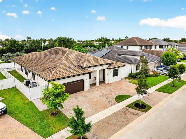 17781 SW 41st St, Miramar FL 33029 - Miramar, FL - Photo 2