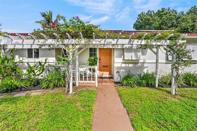2100 SW 23rd Ter, Fort Lauderdale FL 33312 - Fort Lauderdale, FL - Photo 2
