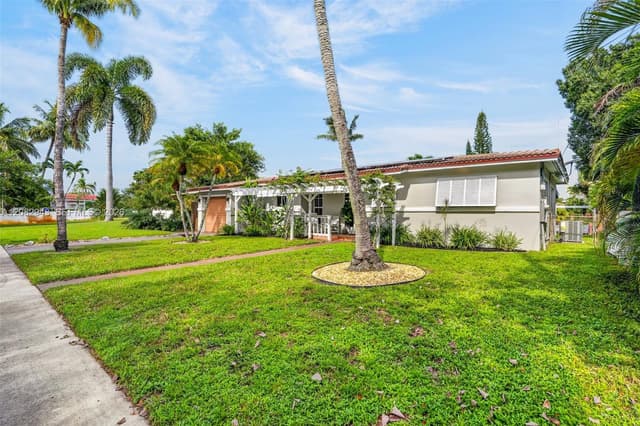 2100 SW 23rd Ter, Fort Lauderdale FL 33312 - Fort Lauderdale, FL - Photo 4