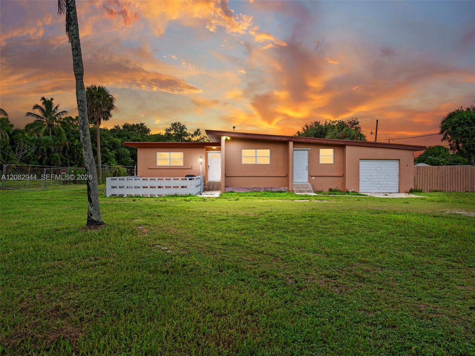 4475 Kirk Rd, Lake Worth FL 33461 - Lake Worth, FL - Photo 1