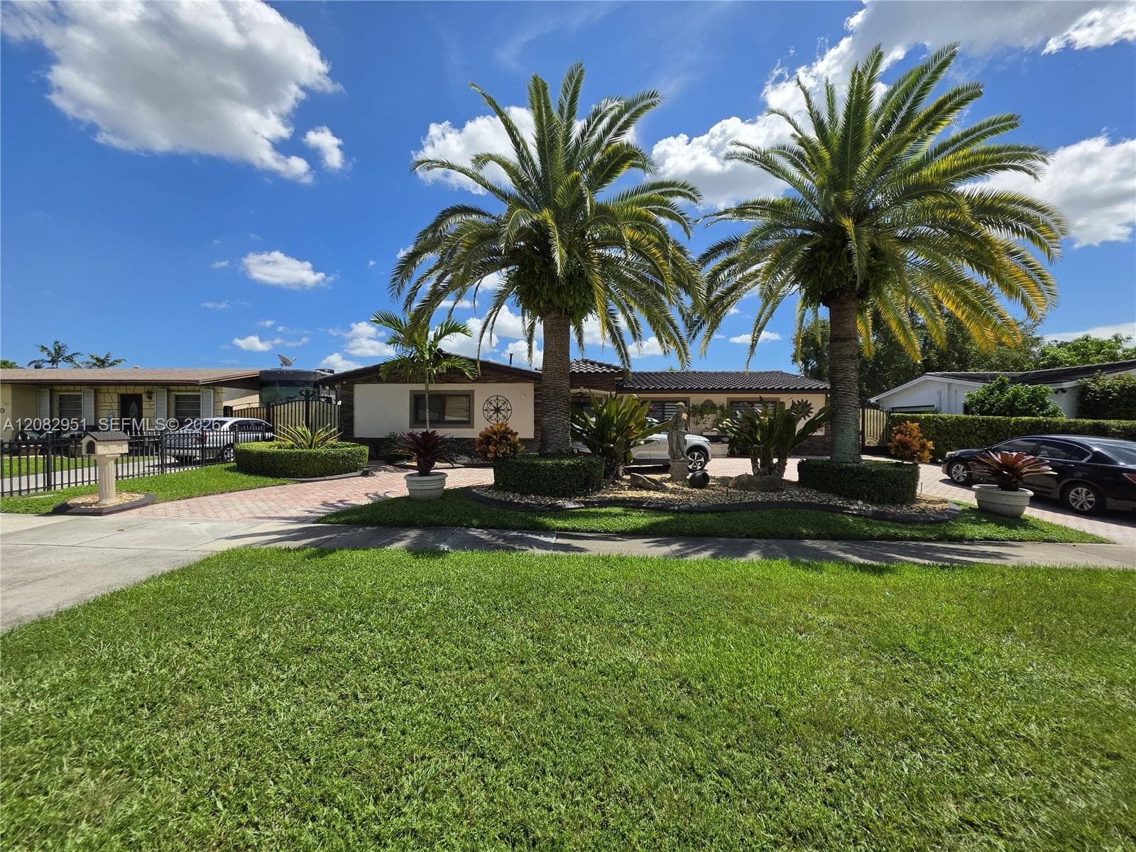 8450 NW 178th St, Hialeah FL 33015 - Hialeah, FL - Photo 1