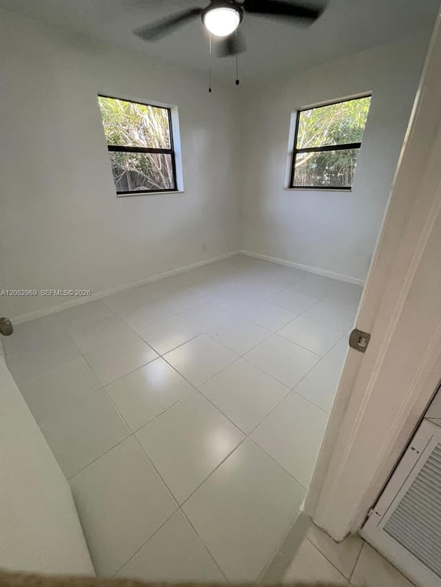 6104 NW 10th St, Margate FL 33063 - Margate, FL - Photo 6