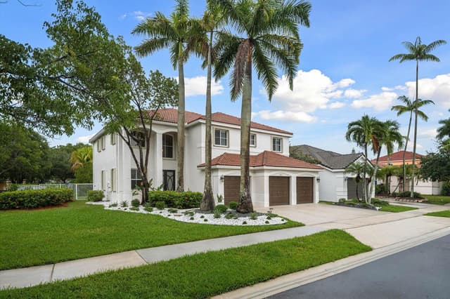 890 HAWTHORN Terrace, Weston FL 33327 - Weston, FL - Photo 2