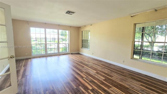 12724 Westport Cir, Wellington FL 33414 - Wellington, FL - Photo 4