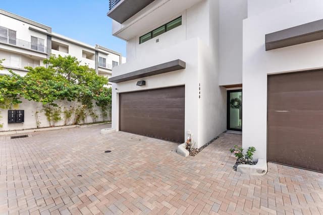 1048 N Victoria Park Road, Fort Lauderdale FL 33304 - Fort Lauderdale, FL - Photo 3