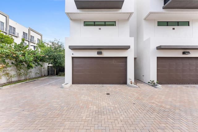 1048 N Victoria Park Road, Fort Lauderdale FL 33304 - Fort Lauderdale, FL - Photo 4