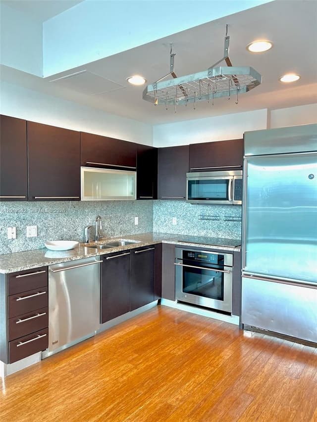 950 Brickell Bay Dr # 4908, Miami FL 33131 - Miami, FL - Photo 7