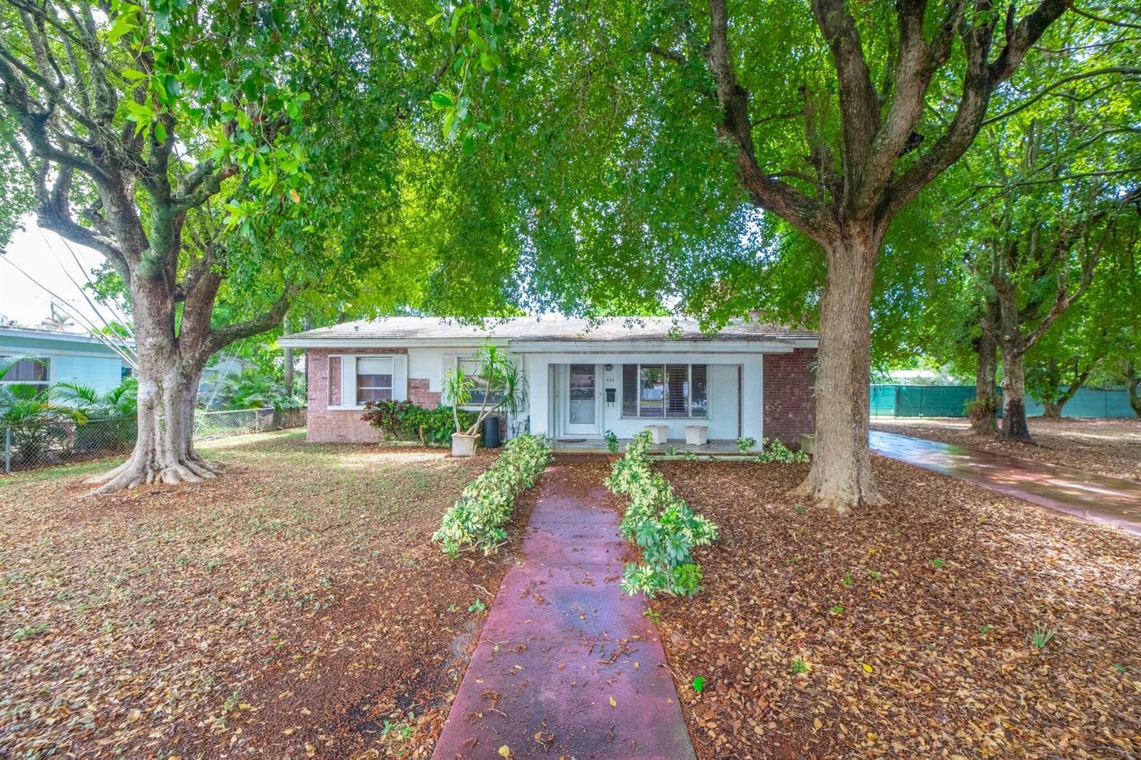 226 NE 13th Avenue, Pompano Beach FL 33060 - Pompano Beach, FL - Photo 1