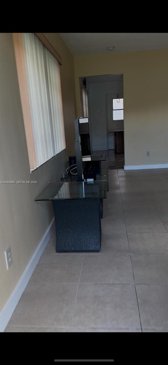 18 SW 13th St, Dania Beach FL 33004
