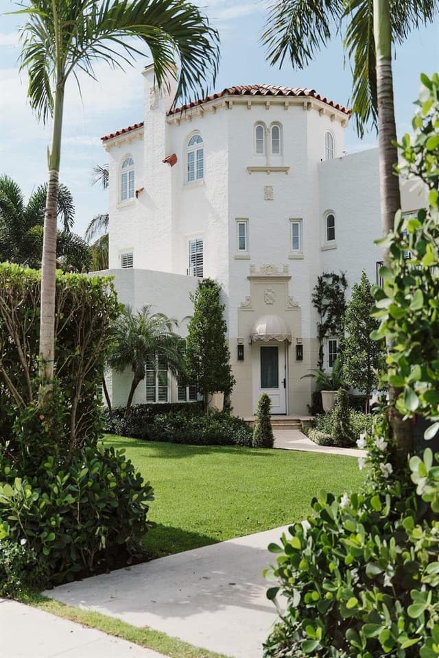 130 Brazilian Avenue, Palm Beach FL 33480 - Palm Beach, FL - Photo 2