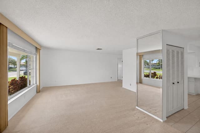 10304 NW 80th Drive, Tamarac FL 33321 - Tamarac, FL - Photo 4