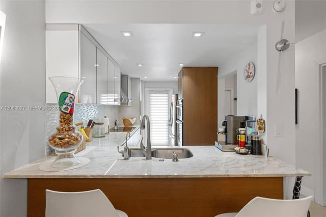 1000 SW 12th St # 203, Fort Lauderdale FL 33315 - Fort Lauderdale, FL - Photo 5