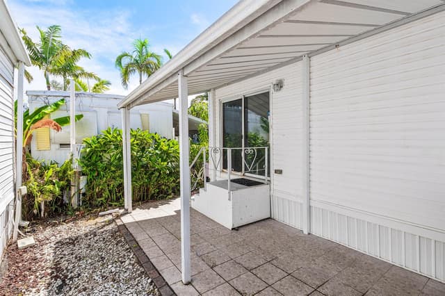 13 Hibiscus Drive # H, Briny Breezes FL 33435 - Briny Breezes, FL - Photo 3