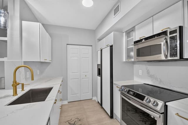 625 Casa Loma Boulevard # 506, Boynton Beach FL 33435 - Boynton Beach, FL - Photo 3