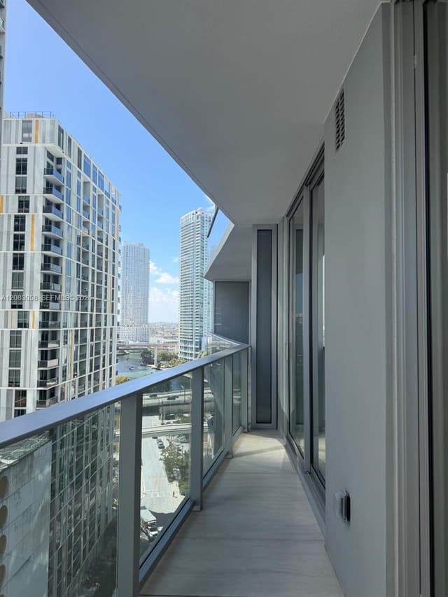 77 SE 5TH # 1611, Miami FL 33131 - Miami, FL - Photo 6