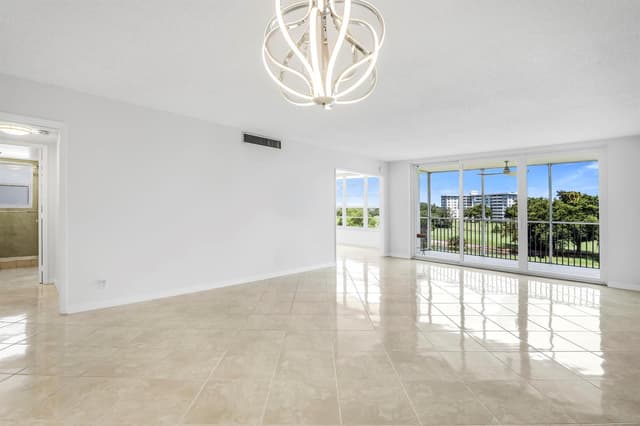 2651 S PALM AIRE Drive # 410, Pompano Beach FL 33069 - Pompano Beach, FL - Photo 2