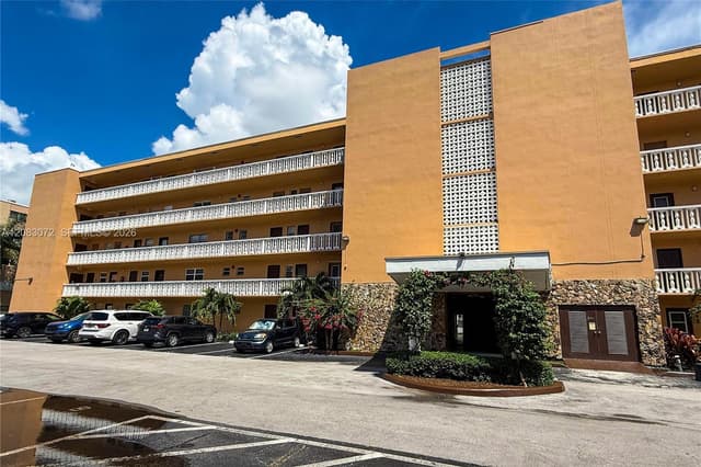 301 NE 14th Ave # 504, Hallandale Beach FL 33009 - Hallandale Beach, FL - Photo 3