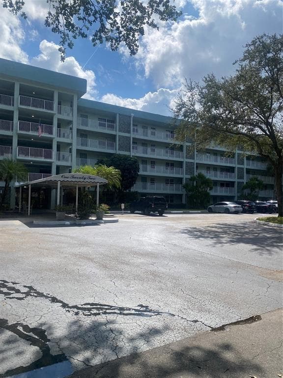 802 Cypress Grove Lane # 408, Pompano Beach FL 33069 - Pompano Beach, FL - Photo 1