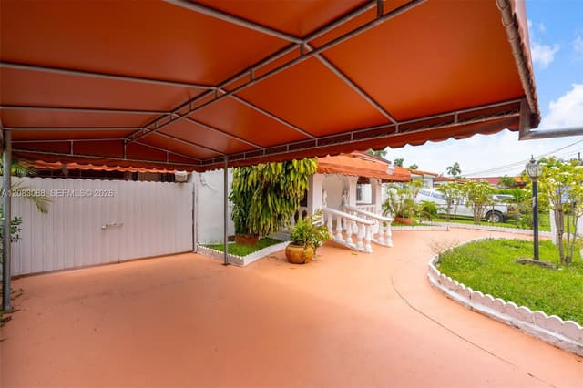 615 SW 62nd Ct, Miami FL 33144 - Miami, FL - Photo 2