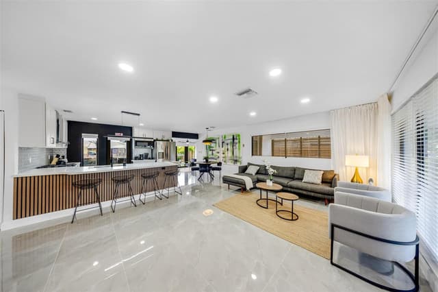 2925 NE 1ST Avenue, Wilton Manors FL 33334 - Wilton Manors, FL - Photo 3