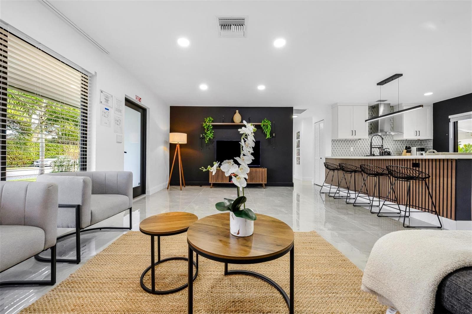 2925 NE 1ST Avenue, Wilton Manors FL 33334 - Wilton Manors, FL - Photo 1