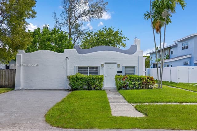 1726 Roosevelt St, Hollywood FL 33020 - Hollywood, FL - Photo 2