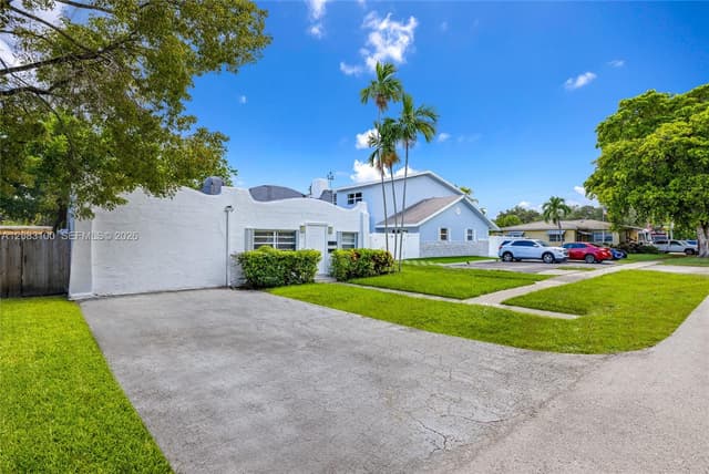 1726 Roosevelt St, Hollywood FL 33020 - Hollywood, FL - Photo 3